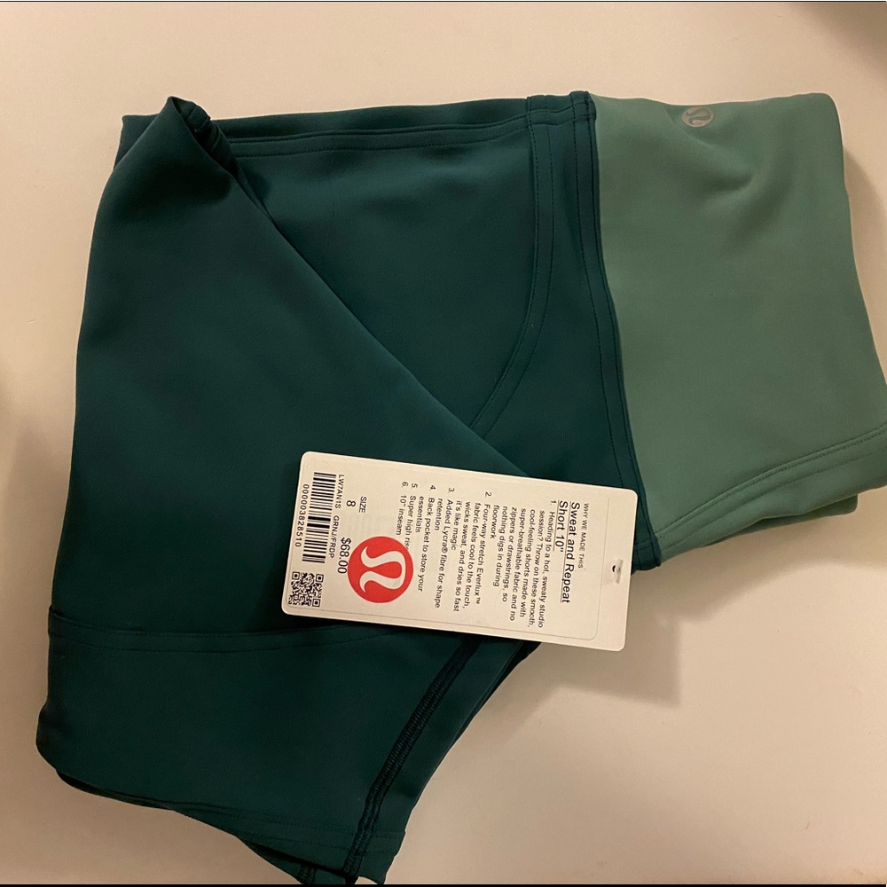 Lululemon shorts 10”